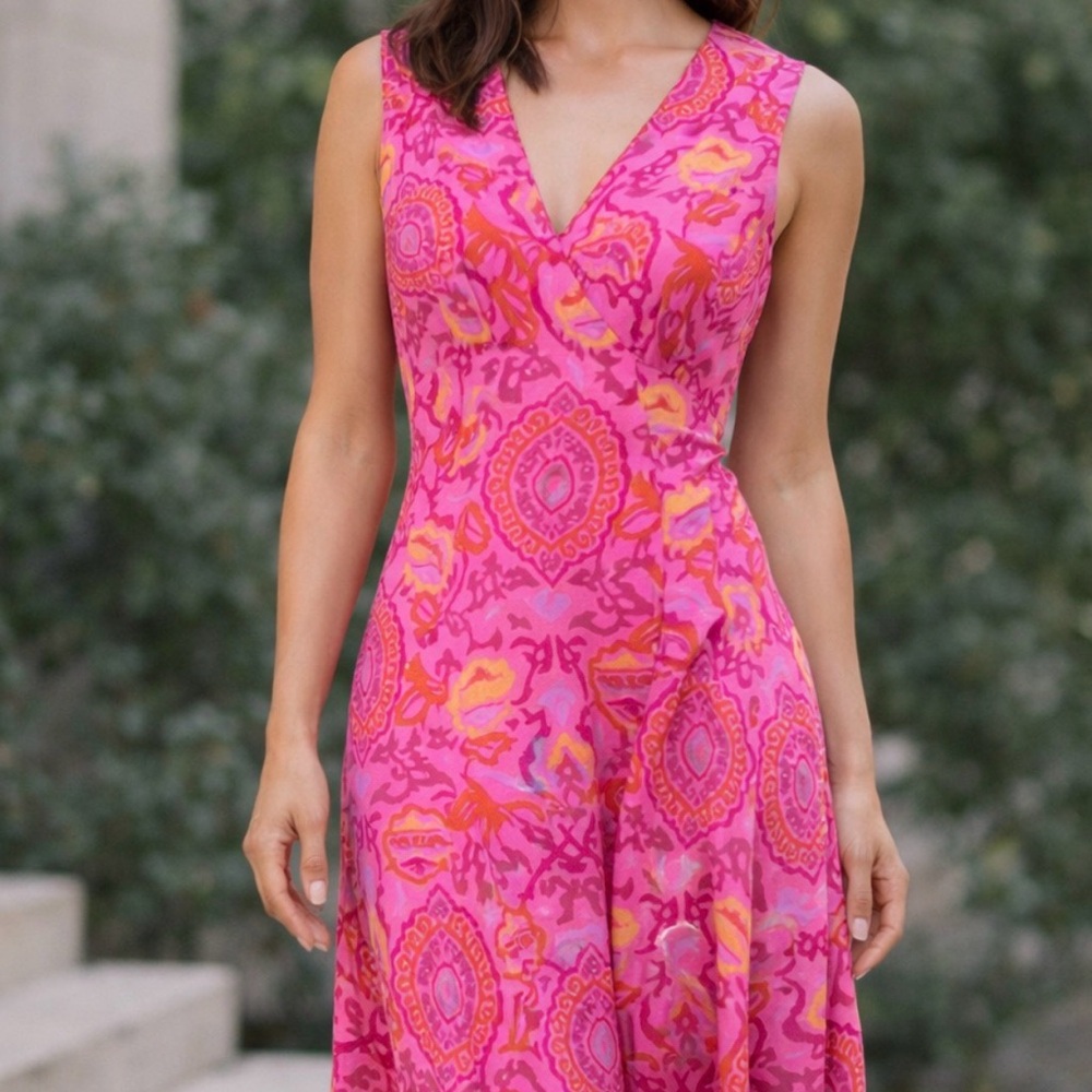 Pink Printed V-Neck Sleeveless Dress